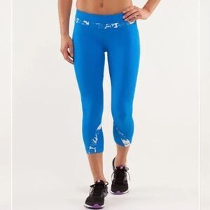 Lululemon Run Inspire Crop ll Legging Beaming Blue Size 6